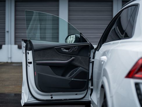 Used 2022 Audi RS Q8 image 14