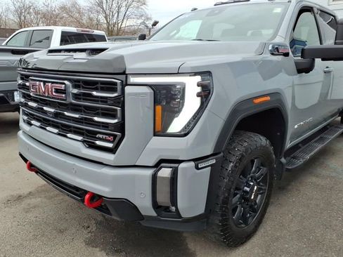 Certified 2024 GMC Sierra 2500 AT4 w/ AT4 Preferred Package AWD/4WD image 7