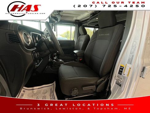Used 2023 Jeep Gladiator Overland AWD/4WD image 10