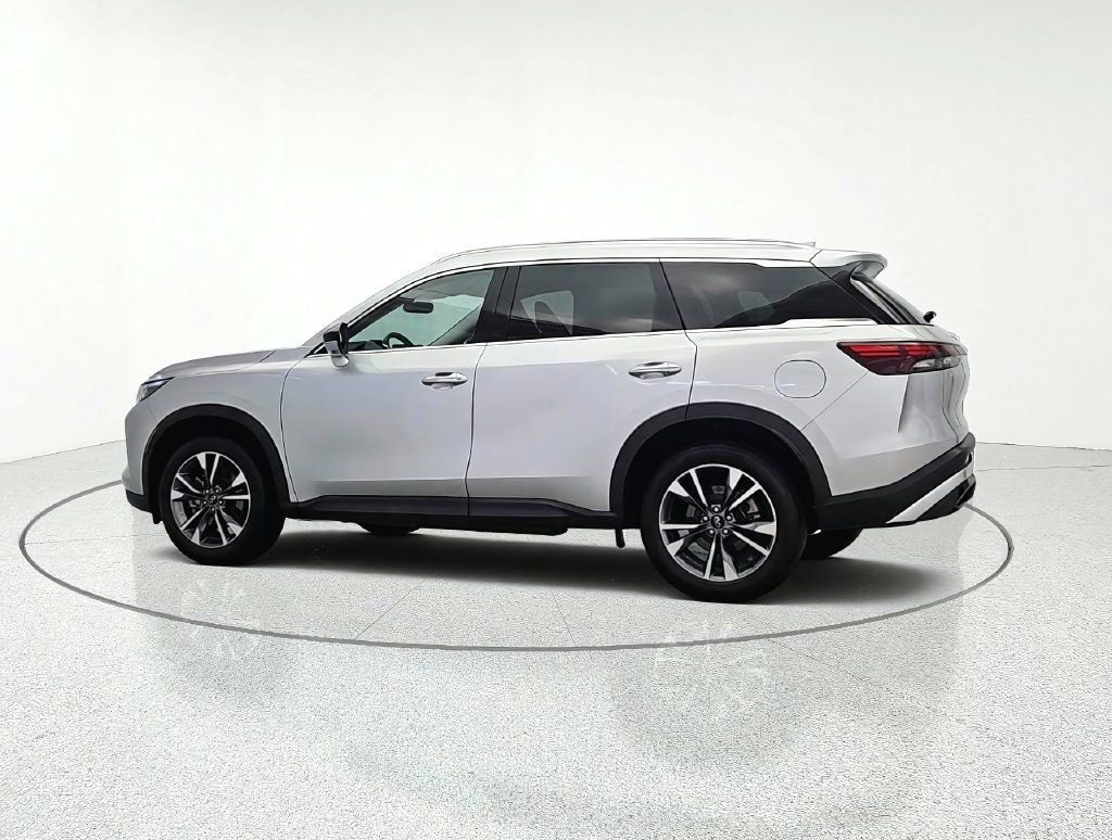 Used 2023 INFINITI QX60 Luxe AWD/4WD image 4