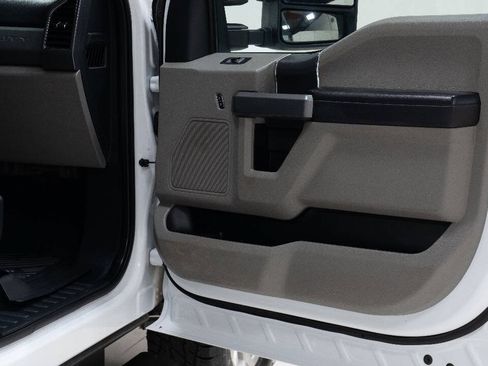 Used 2022 Ford F250 XLT AWD/4WD image 18