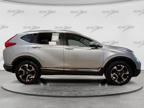 Used 2017 Honda CR-V Touring image 9