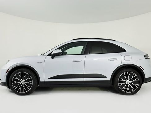 New 2025 Porsche Macan Electric image 2