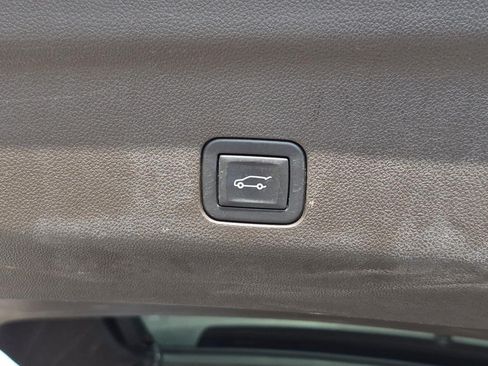 Certified 2024 Chevrolet Tahoe LT RWD image 8