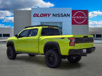 New 2026 Nissan Frontier SV