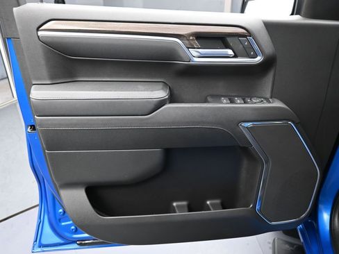 Used 2023 Chevrolet Silverado 1500 RST image 13