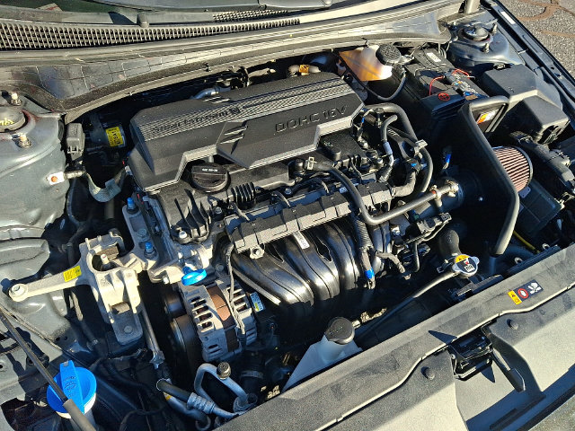 Used 2025 Hyundai Elantra Sport FWD image 28