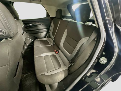 Used 2023 Chevrolet TrailBlazer LT FWD image 26