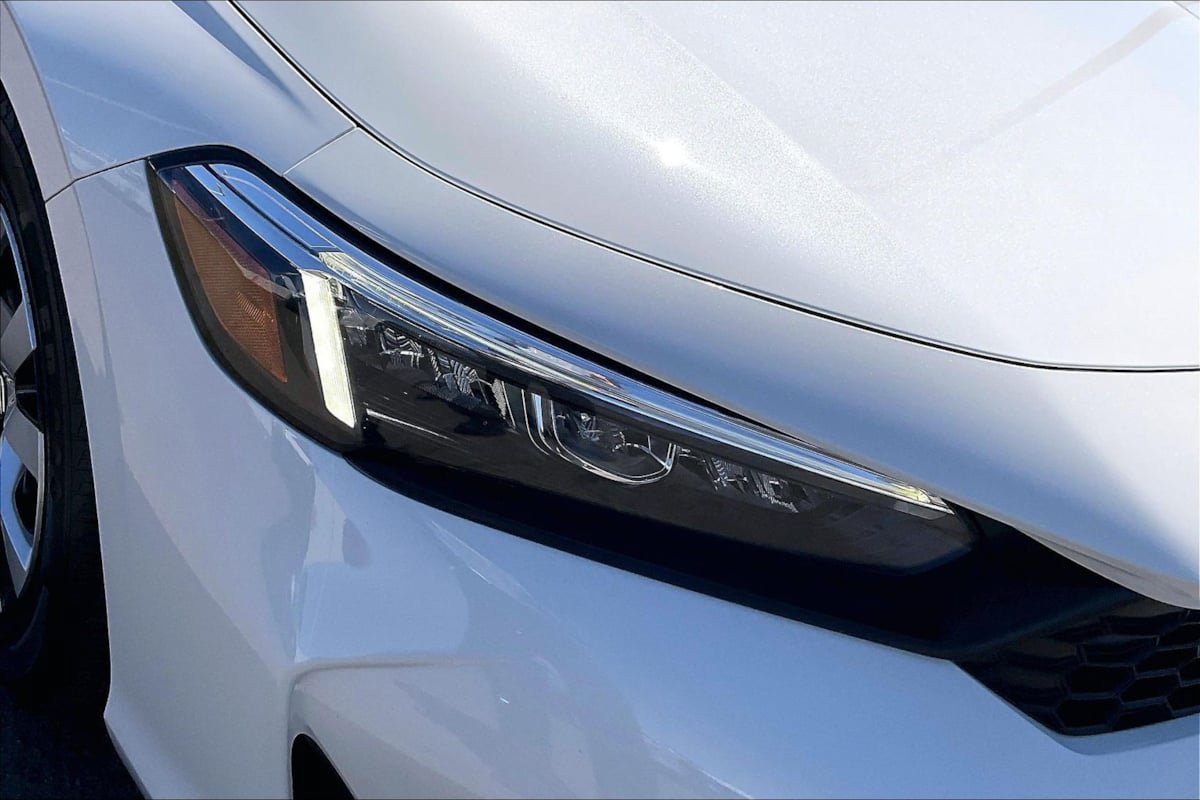 Used 2025 Honda Civic LX image 31