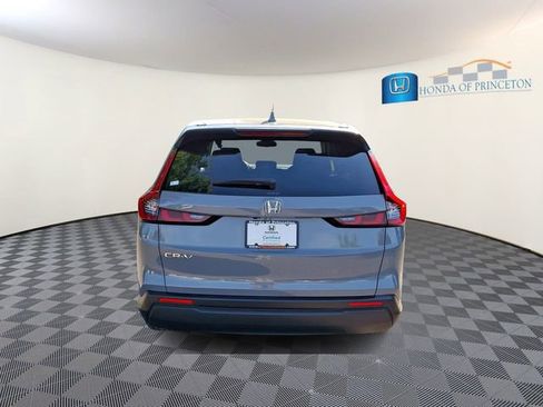 Certified 2025 Honda CR-V LX image 5