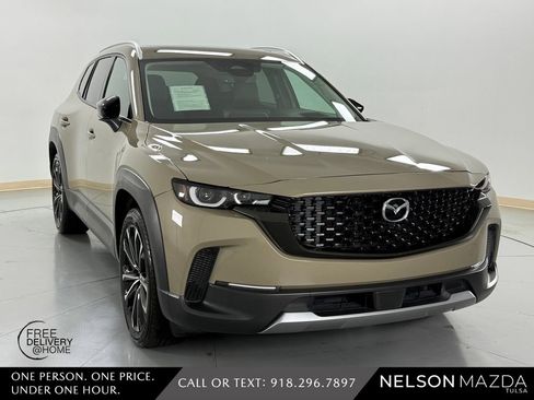 Certified 2025 MAZDA CX-50 AWD 2.5 Turbo w/ Premium Pkg image 4