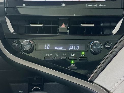 Used 2022 Toyota Camry XSE w/ Navigation Package FWD image 14