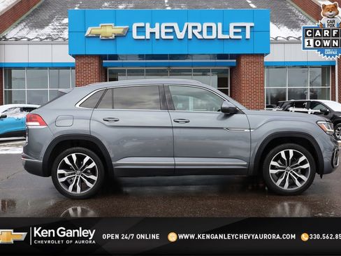 Used 2020 Volkswagen Atlas Cross Sport SEL Premium R-Line image 1