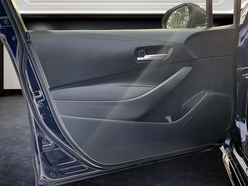 Used 2020 Toyota Corolla LE image 17