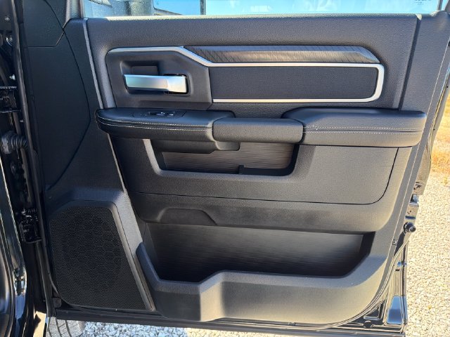 New 2027 RAM 3500 Big Horn AWD/4WD image 30