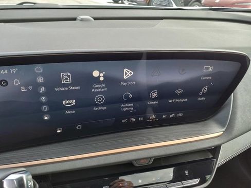 New 2025 Buick Envision Sport Touring image 31