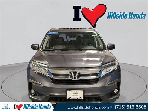 Certified 2022 Honda Pilot Touring image 8