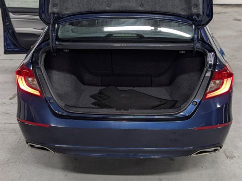 Used 2019 Honda Accord Touring image 26