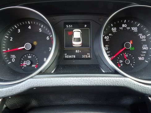 Used 2017 Volkswagen Passat 1.8T SEL Premium image 17