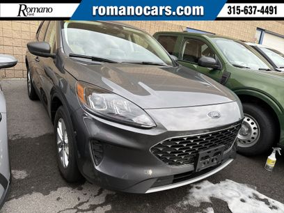 Used 2022 Ford Escape SE w/ Cold Weather Package