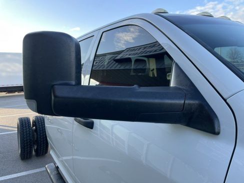 Used 2017 RAM 4500 Tradesman w/ Chrome Appearance Group image 21