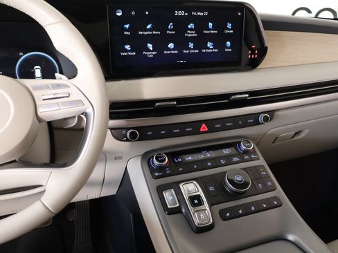 Used 2023 Hyundai Palisade Limited FWD image 5