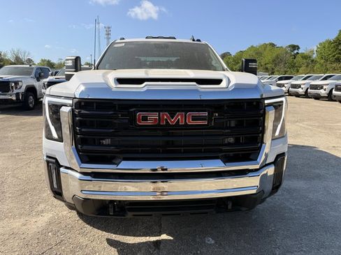 New 2025 GMC Sierra 3500 Pro w/ Convenience Package image 10