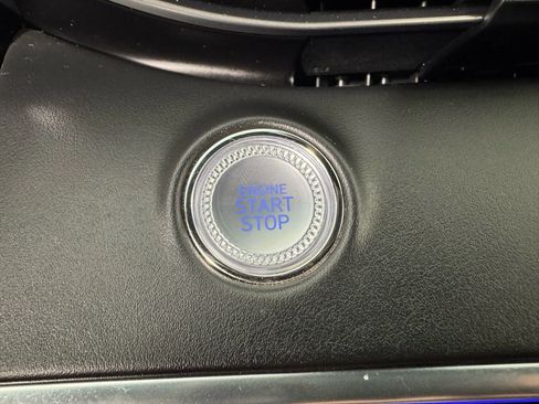 Used 2023 Genesis GV70 2.5T w/ Sport Prestige Package image 17