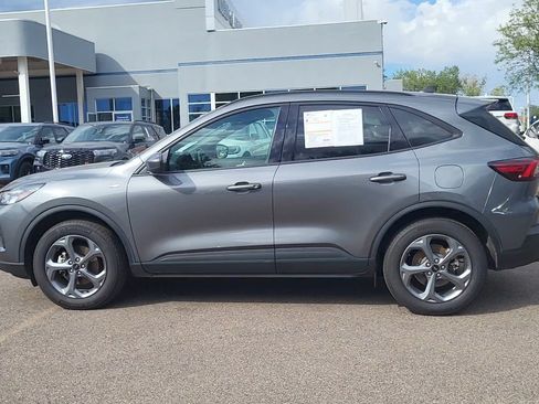 Certified 2025 Ford Escape ST-Line Select AWD/4WD image 3