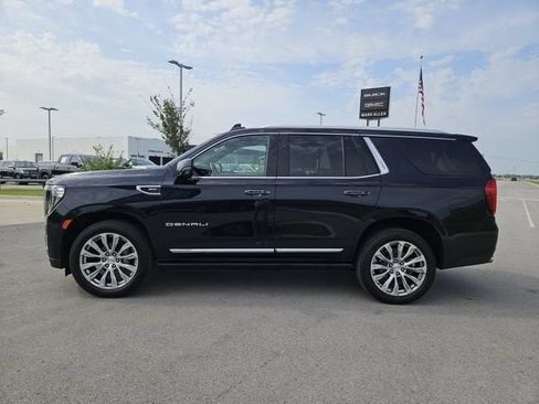 Used 2023 GMC Yukon Denali AWD/4WD image 4
