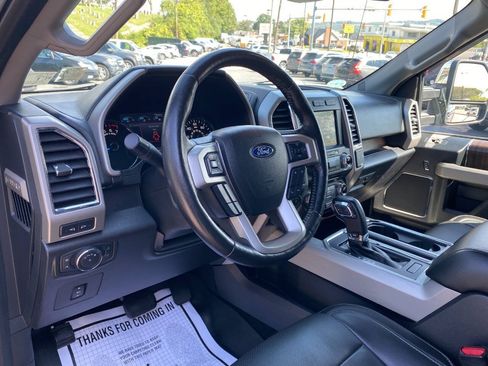 Used 2017 Ford F150 Lariat w/ Equipment Group 502A Luxury AWD/4WD image 10