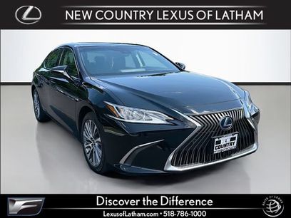 Used 2019 Lexus ES 300h w/ Premium Package