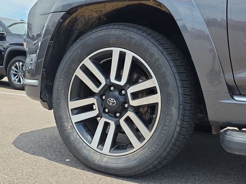 Used 2019 Toyota 4Runner Limited AWD/4WD image 5