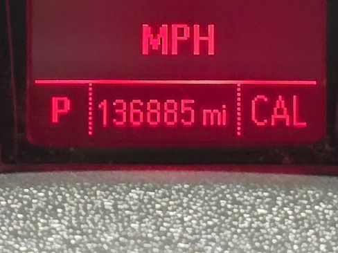 Used 2017 GMC Terrain SLE image 38