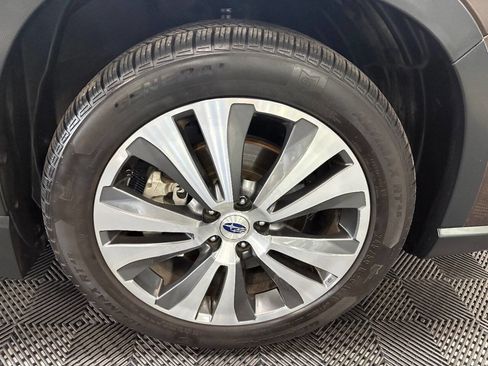 Used 2019 Subaru Ascent Limited w/ Popular Package #3 image 15