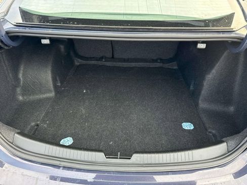 Used 2025 Chevrolet Malibu LT image 11