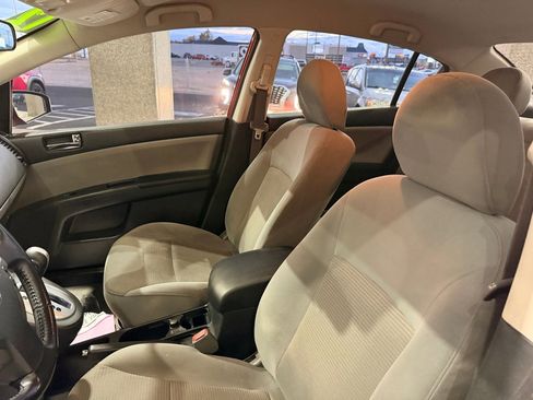 Used 2012 Nissan Sentra 2.0 SR w/ Convenience Pkg image 7