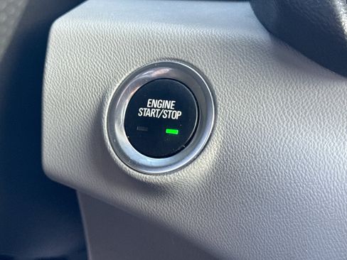 Used 2024 GMC Terrain SLE FWD image 26