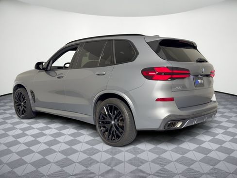 Certified 2025 BMW X5 sDrive40i w/ M Sport Package RWD image 3