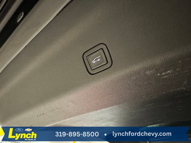 Used 2021 GMC Yukon Denali w/ Denali Premium Package AWD/4WD image 22