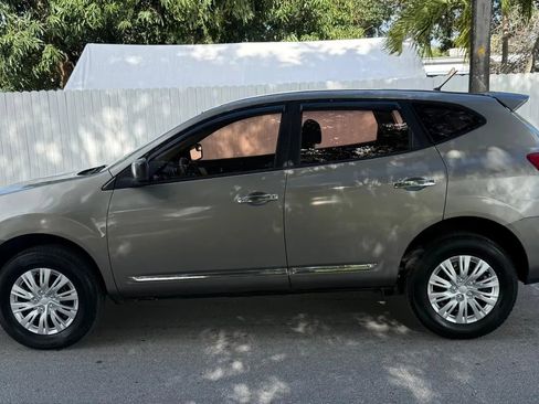 Used 2013 Nissan Rogue S image 3