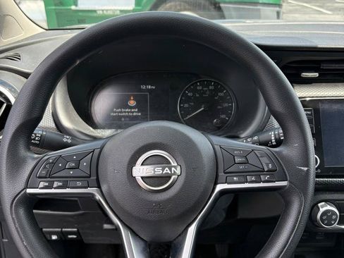 Used 2024 Nissan Kicks SV FWD image 18