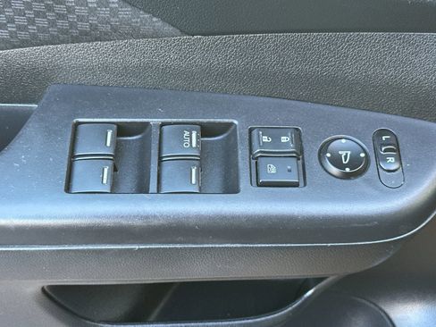 Used 2015 Honda CR-V EX image 11
