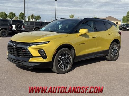 Used 2023 Chevrolet Blazer RS w/ Driver Confidence II Package AWD/4WD image 1
