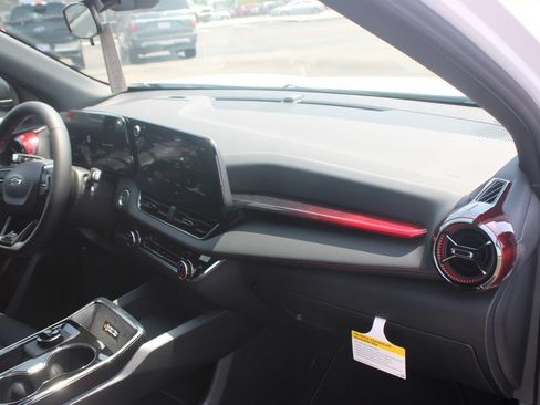 New 2027 Chevrolet Equinox RS w/ Convenience Package III AWD/4WD image 33