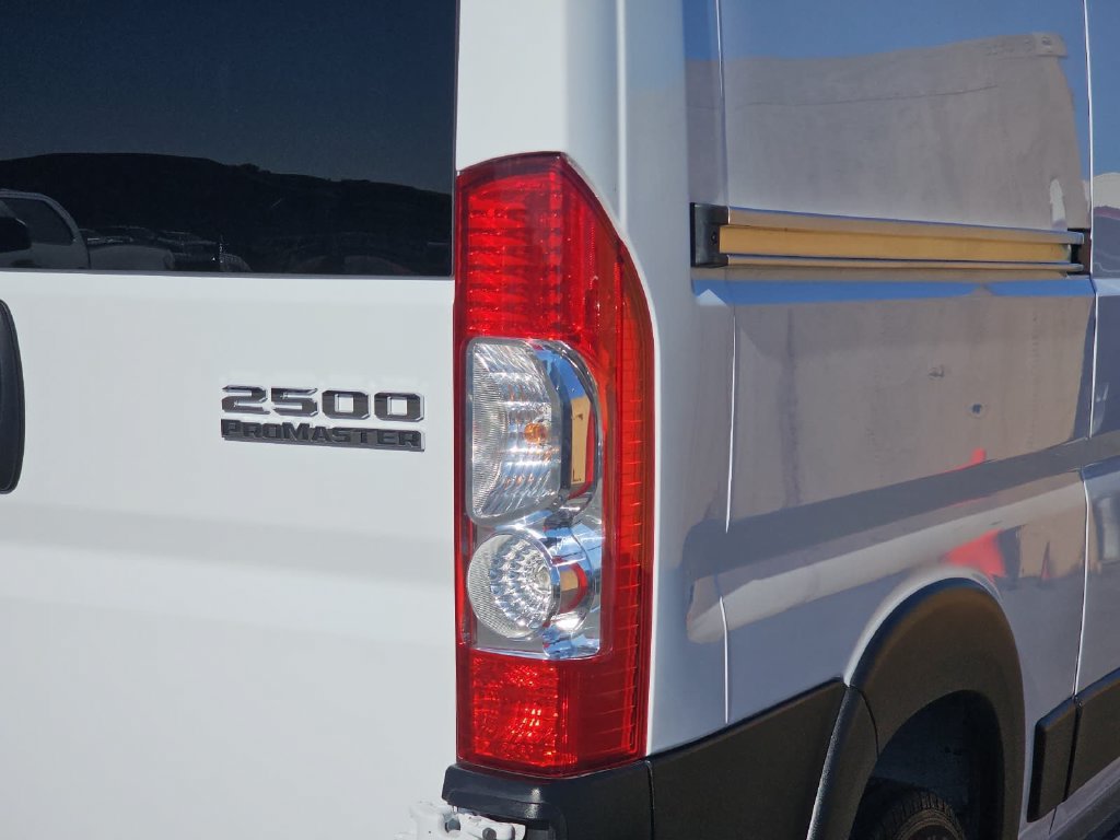 Used 2025 RAM ProMaster 2500 w/ U-Haul Equipment Group FWD image 39