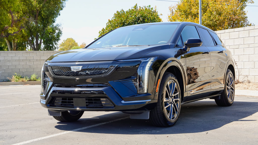 New 2027 Cadillac Optiq Sport AWD/4WD image 2