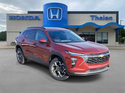 Used 2025 Chevrolet Trax LT w/ Driver Confidence Package