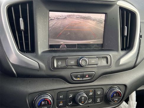 Certified 2023 GMC Terrain SLE w/ Driver Convenience Package image 12