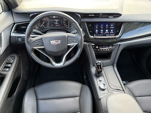 Used 2022 Cadillac XT6 Premium Luxury w/ LPO, Floor Liner Package image 26